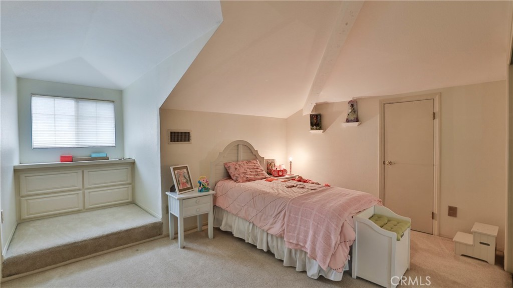 MLS #IV25073743 image #38