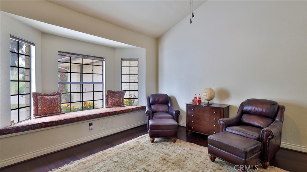 MLS #IV25073743 image #6