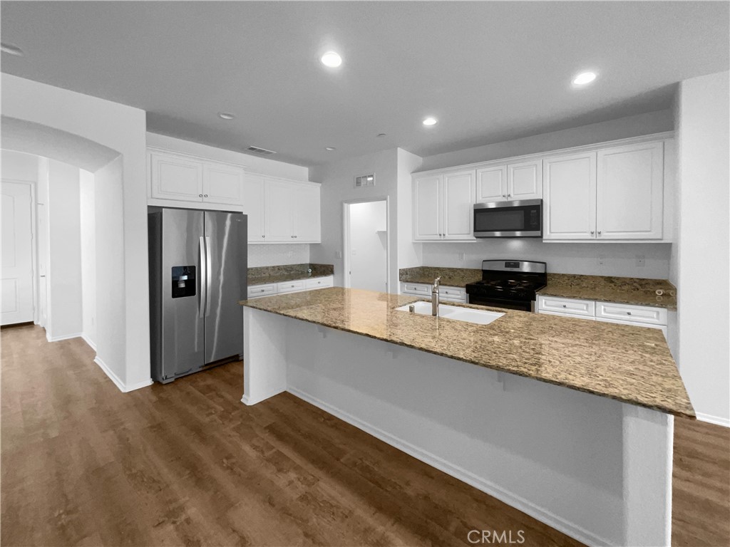 MLS #IV25092821 image #19