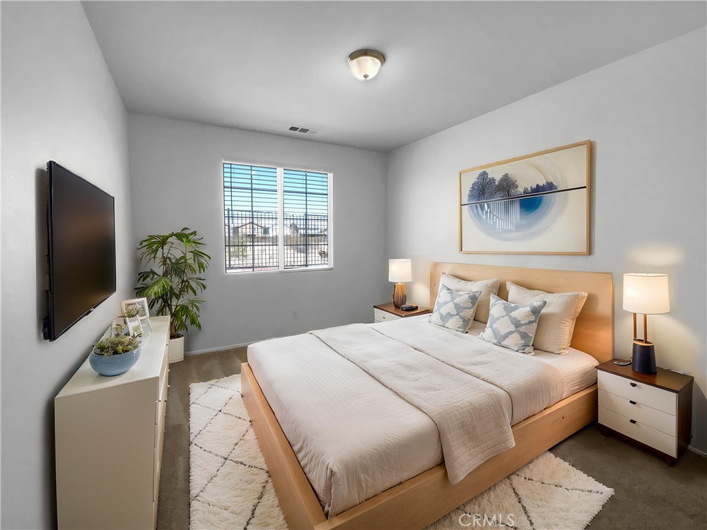 MLS #IV25092821 image #3