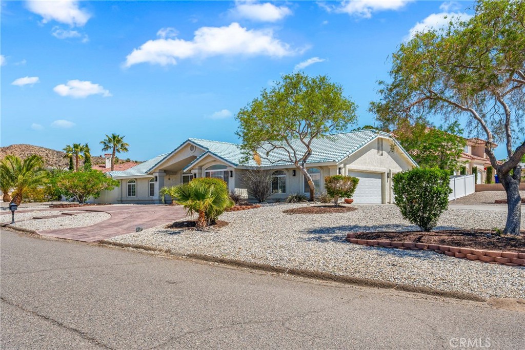 MLS #IV25100127 image #1