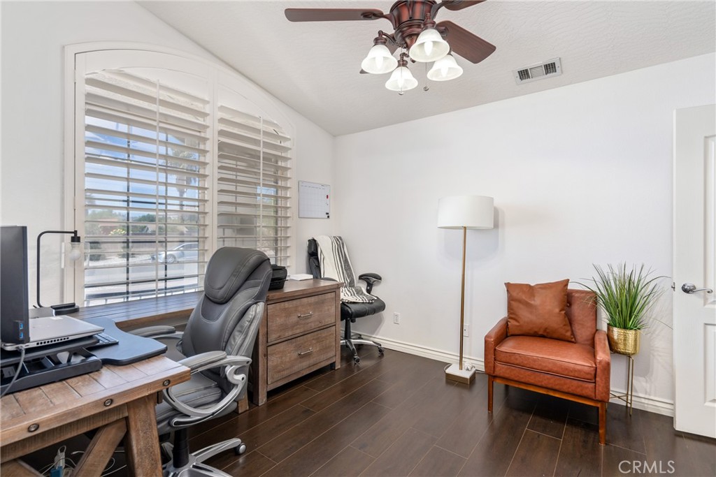 MLS #IV25100127 image #12