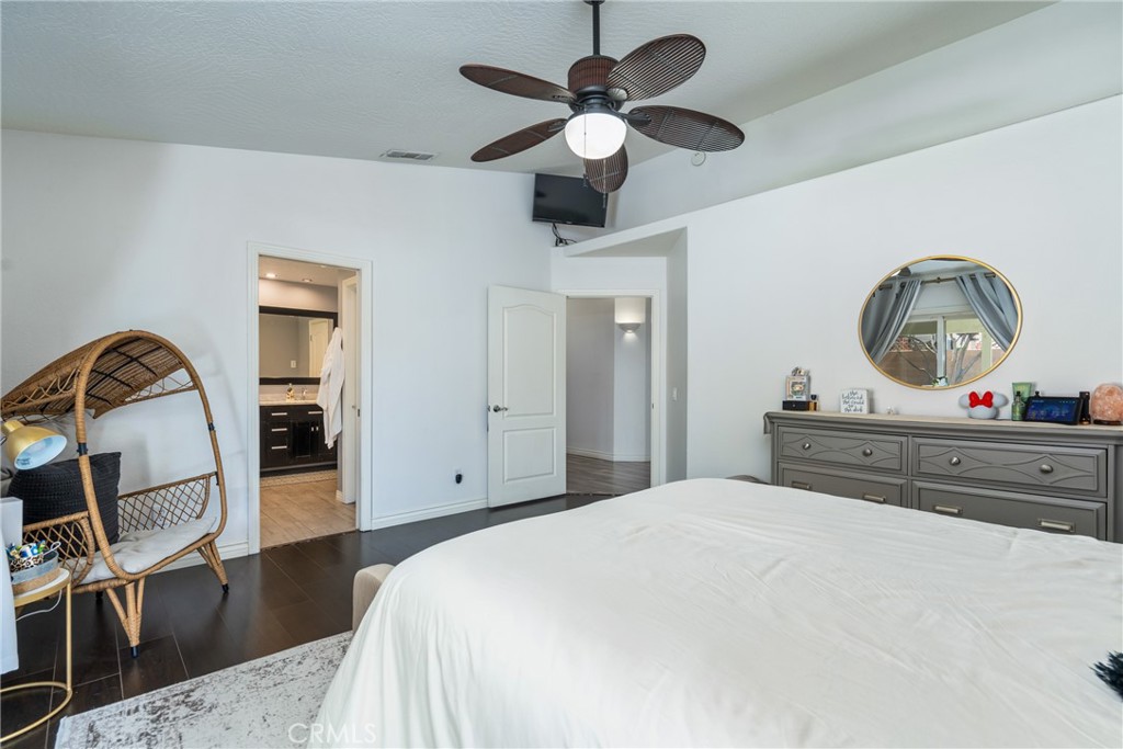 MLS #IV25100127 image #22