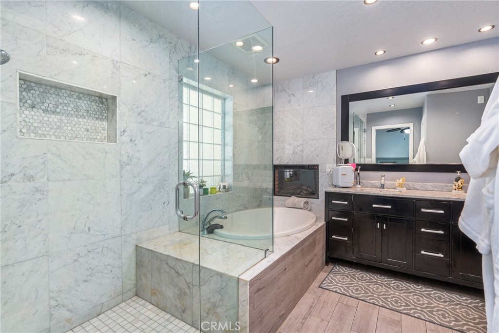 MLS #IV25100127 image #24