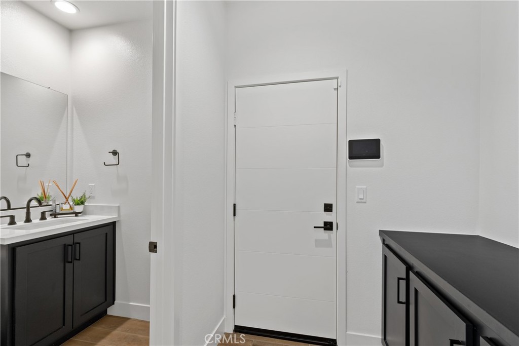 MLS #IV25108084 image #23