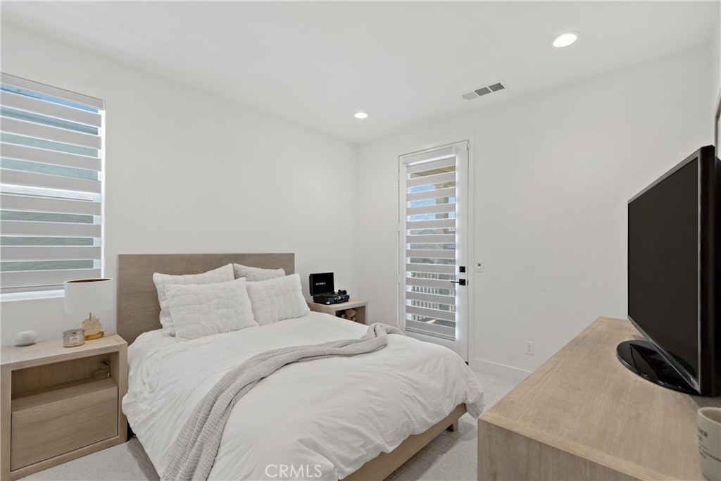 MLS #IV25108084 image #36