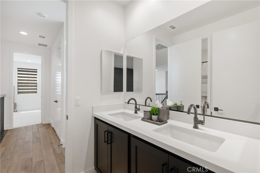 MLS #IV25108084 image #39