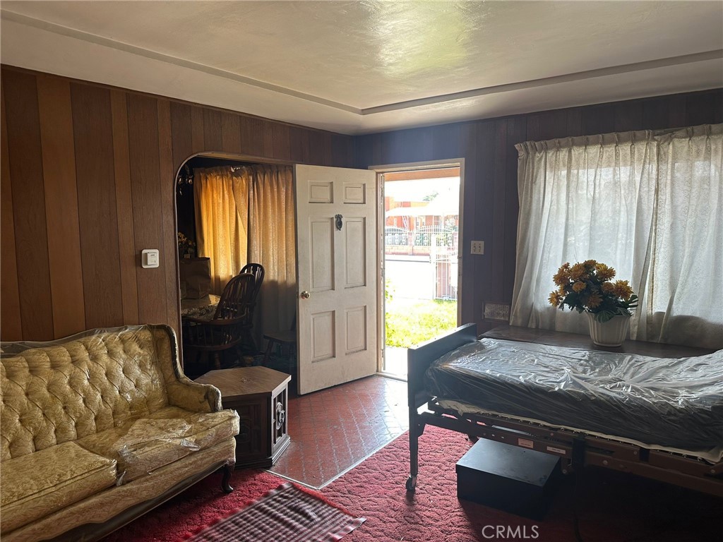 MLS #IV25113974 image #1