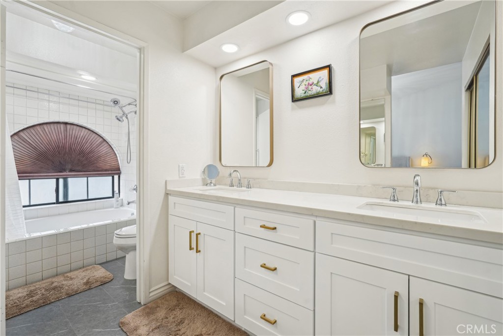 MLS #IV25124487 image #17