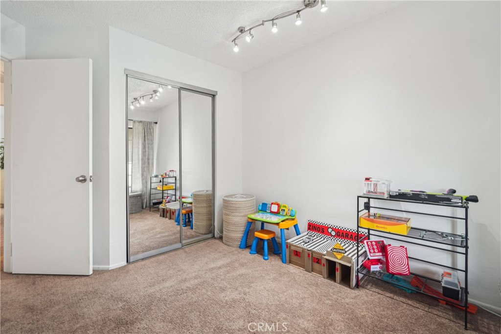 MLS #IV25124487 image #23