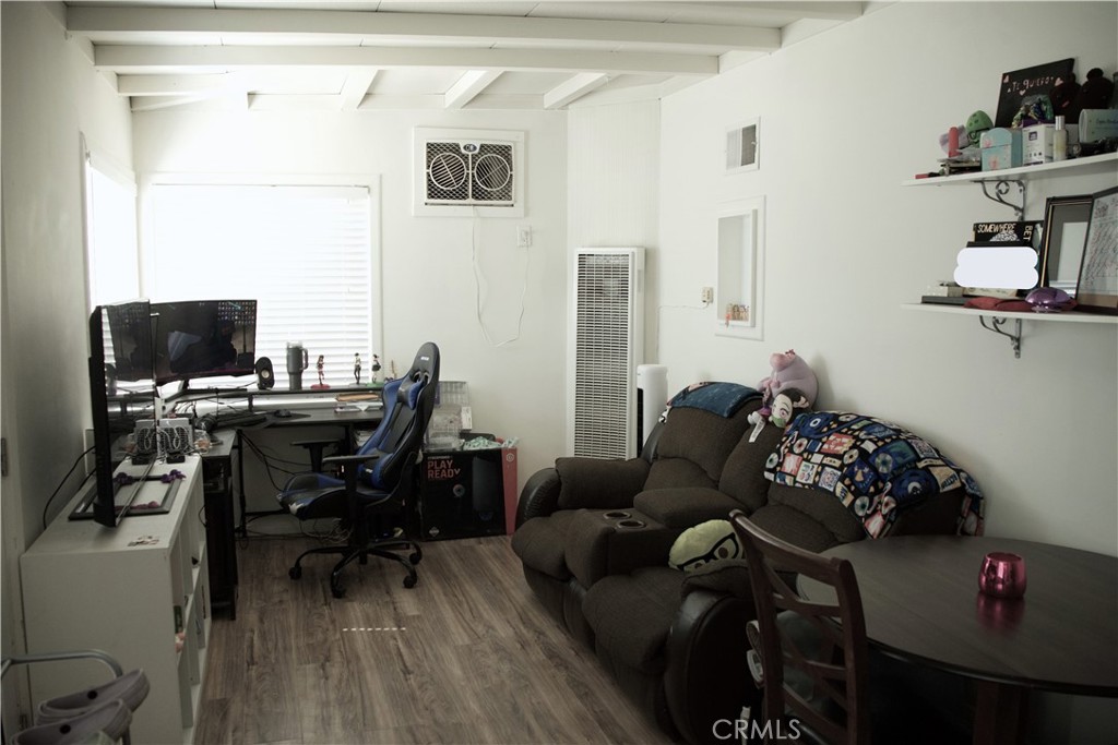 MLS #IV25124658 image #2