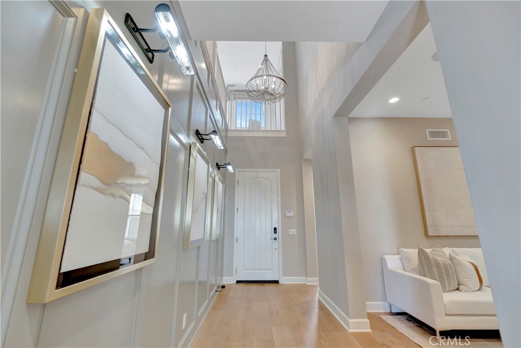 MLS #IV25126391 image #2