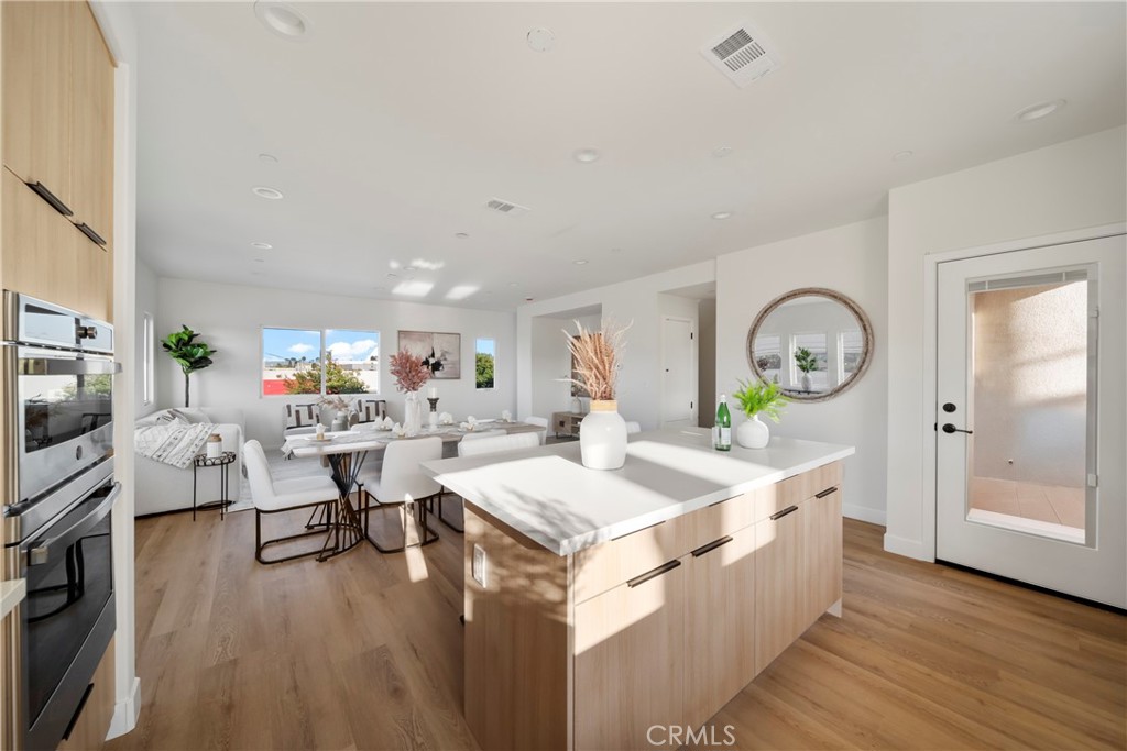 MLS #IV25130973 image #2