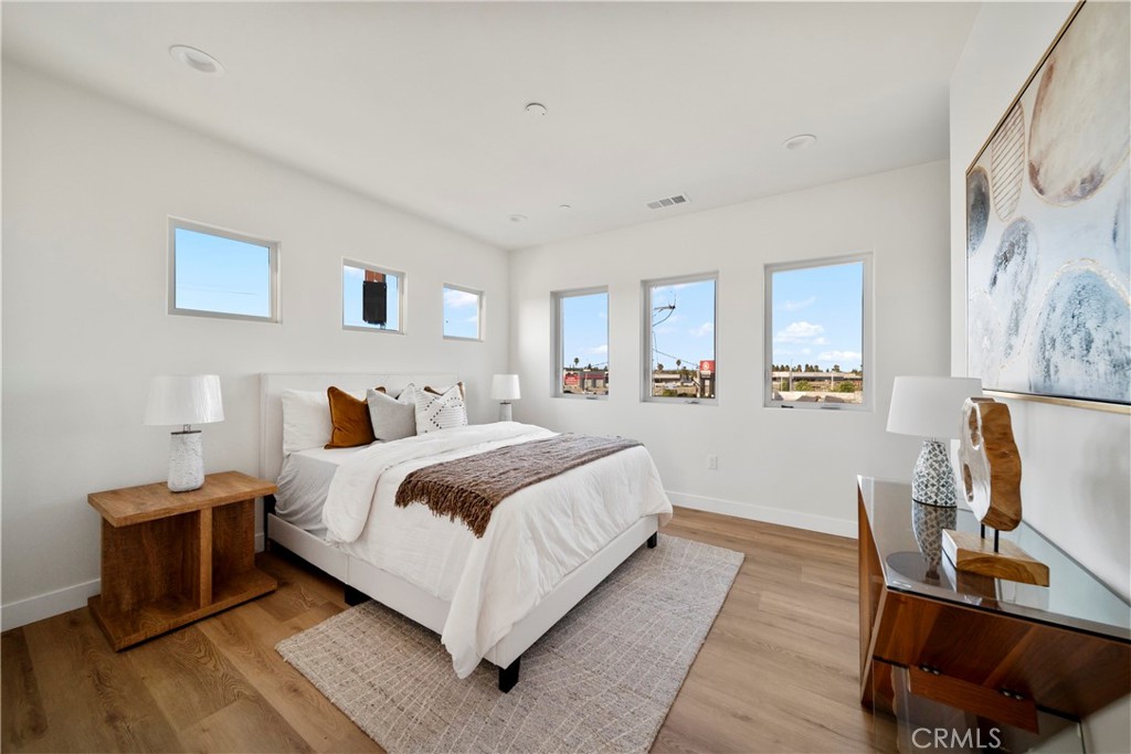 MLS #IV25130973 image #8