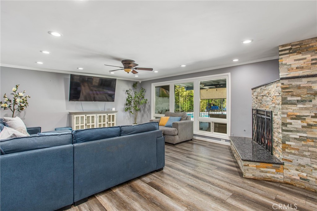 MLS #IV25131638 image #6