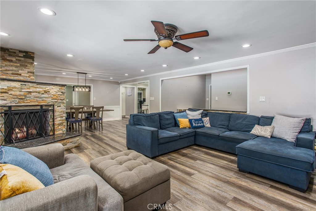 MLS #IV25131638 image #8