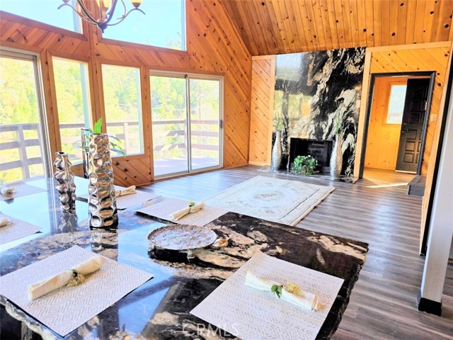 MLS #IV25133674 image #2