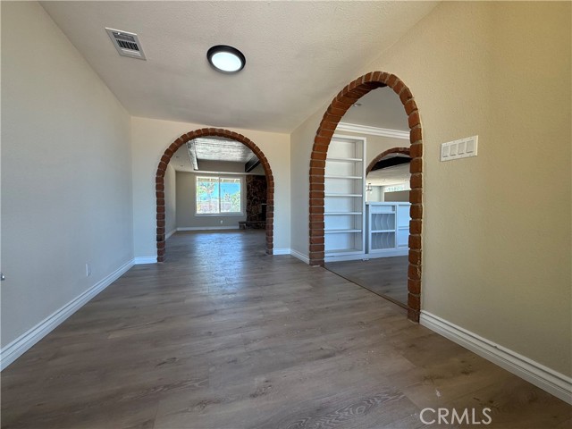 MLS #IV25136435 image #3