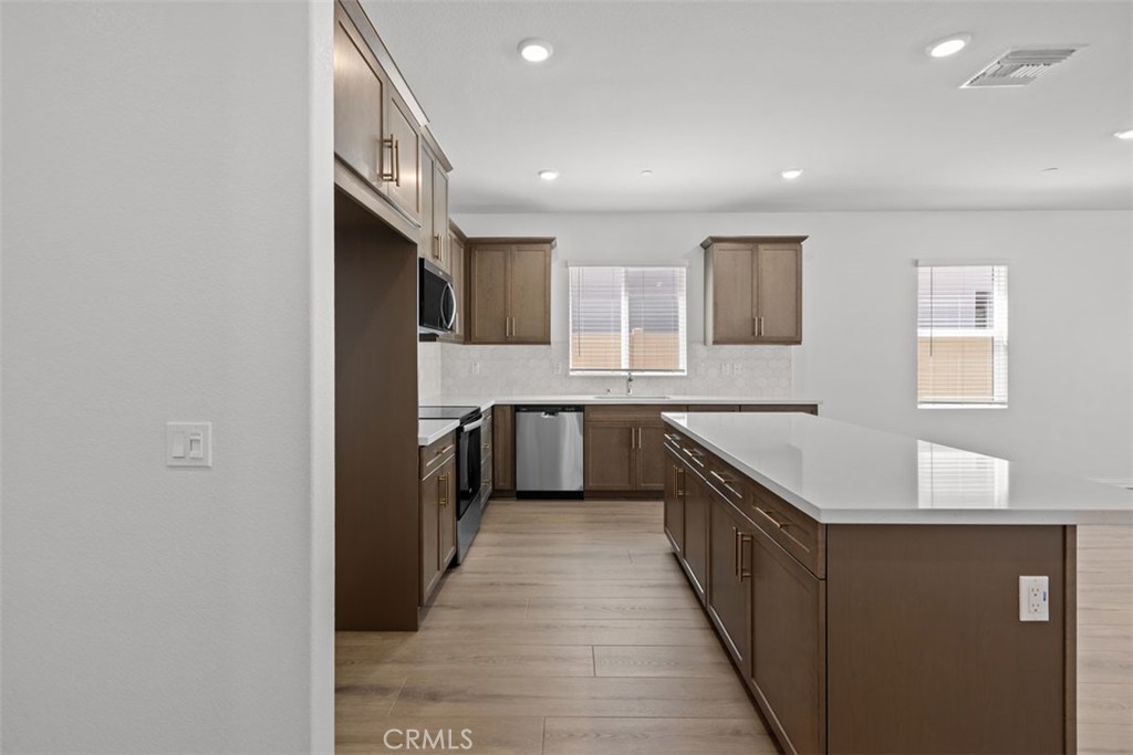 MLS #IV25137684 image #8