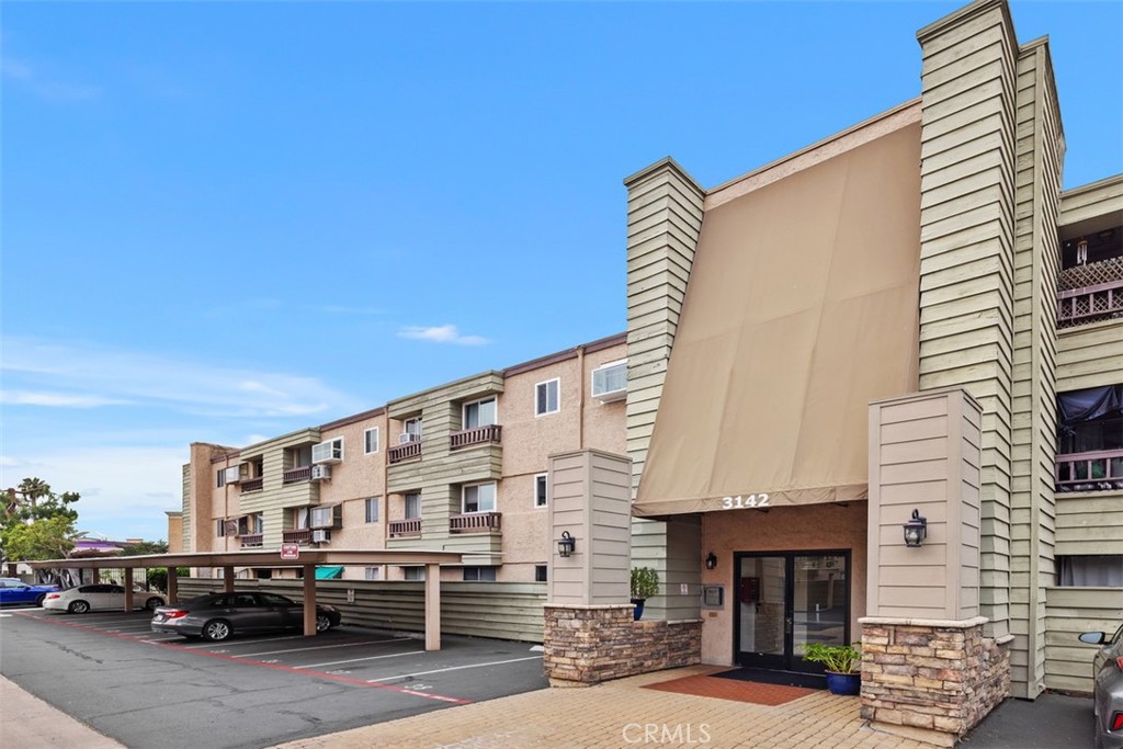 MLS #IV25138202 image #1