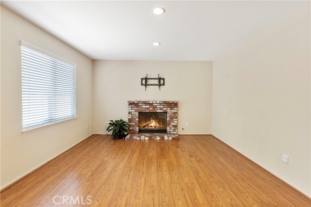 MLS #IV25145033 image #14