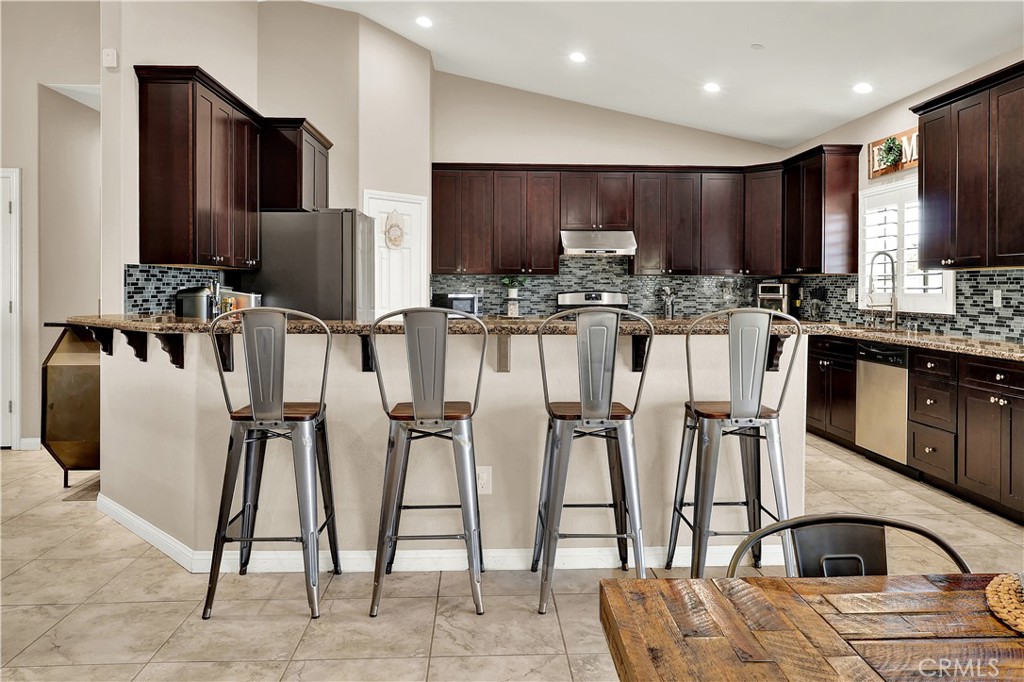 MLS #IV25145158 image #17