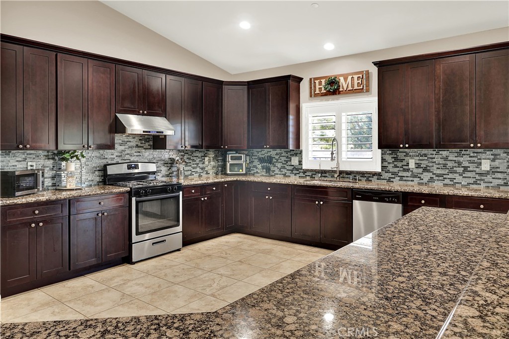 MLS #IV25145158 image #24