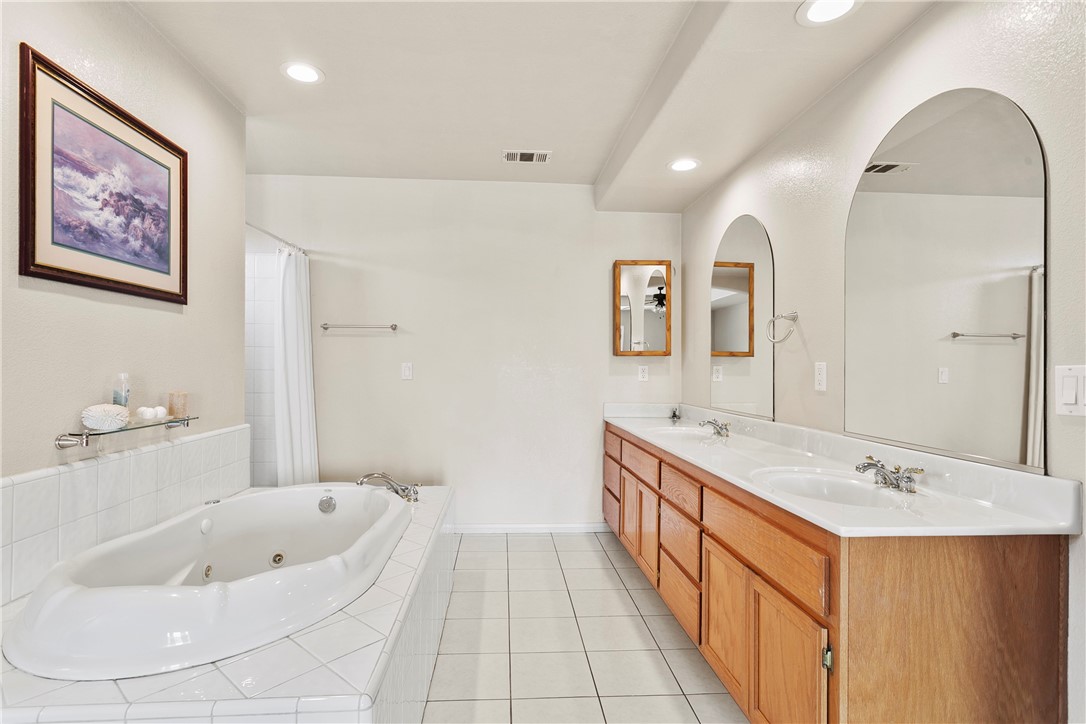 MLS #IV25150929 image #23