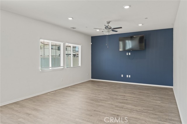 MLS #IV25152332 image #4