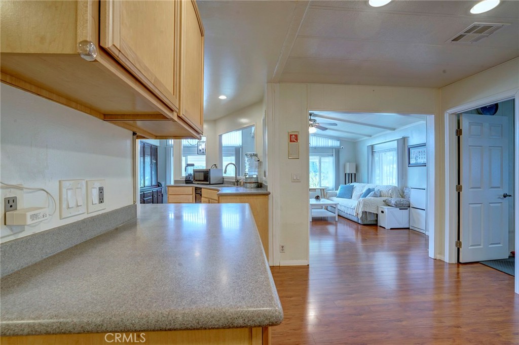 MLS #IV25156301 image #13