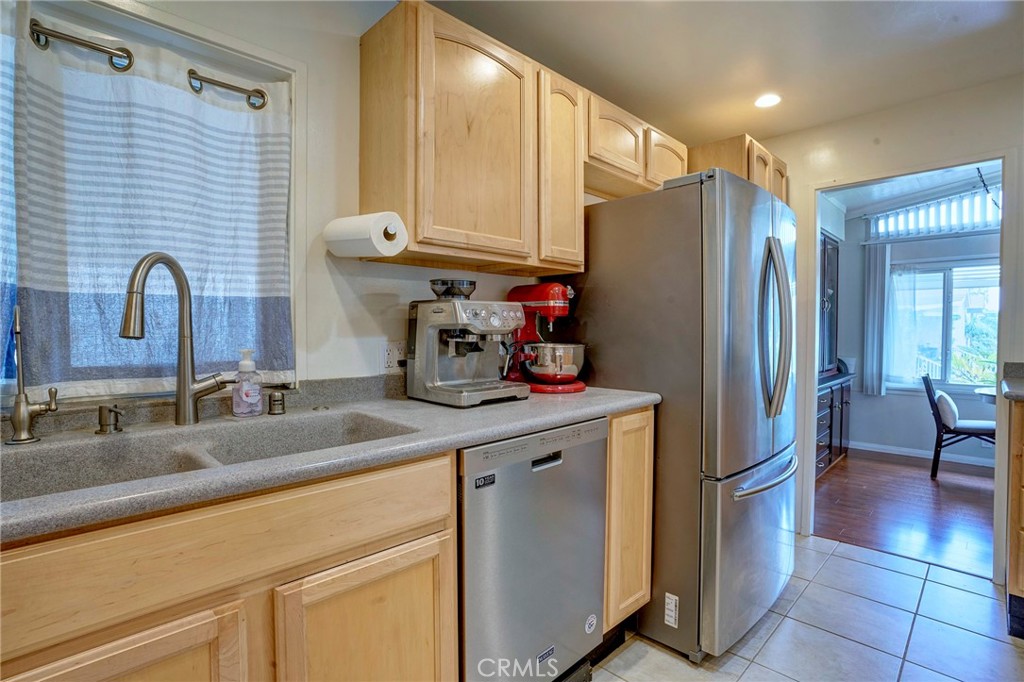 MLS #IV25156301 image #16