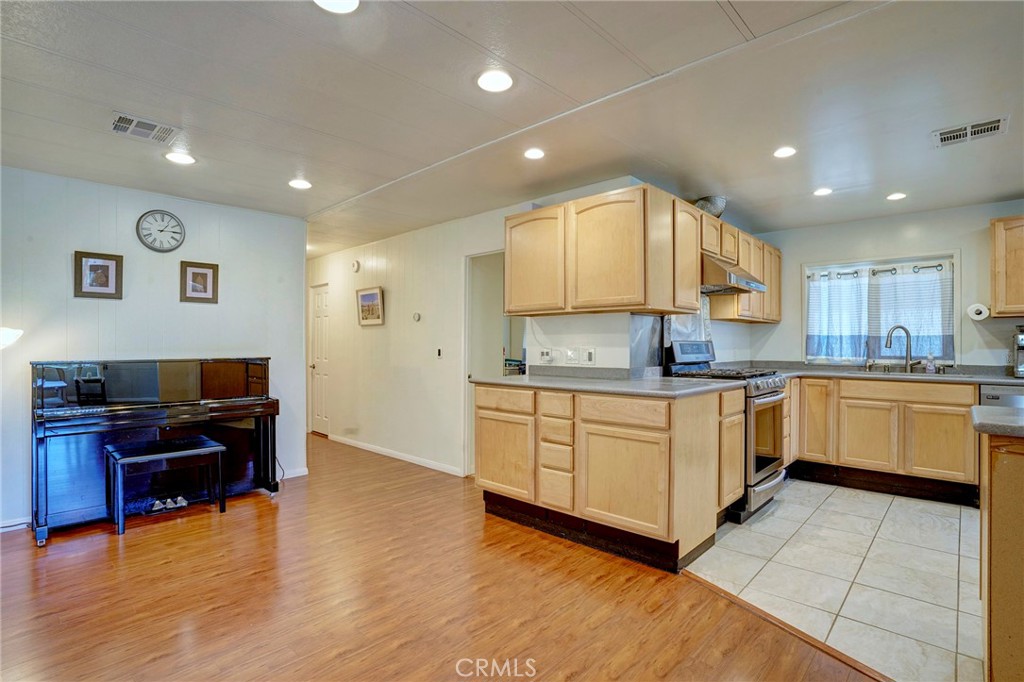 MLS #IV25156301 image #22