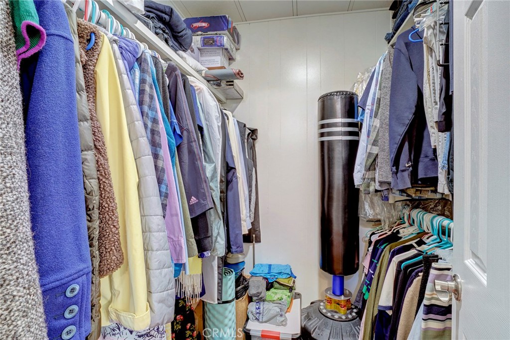 MLS #IV25156301 image #31