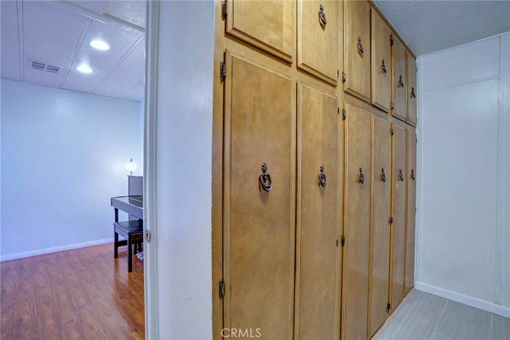 MLS #IV25156301 image #48