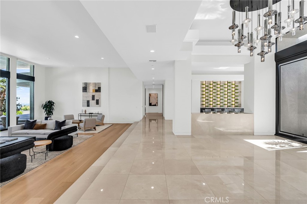 MLS #IV25156910 image #11