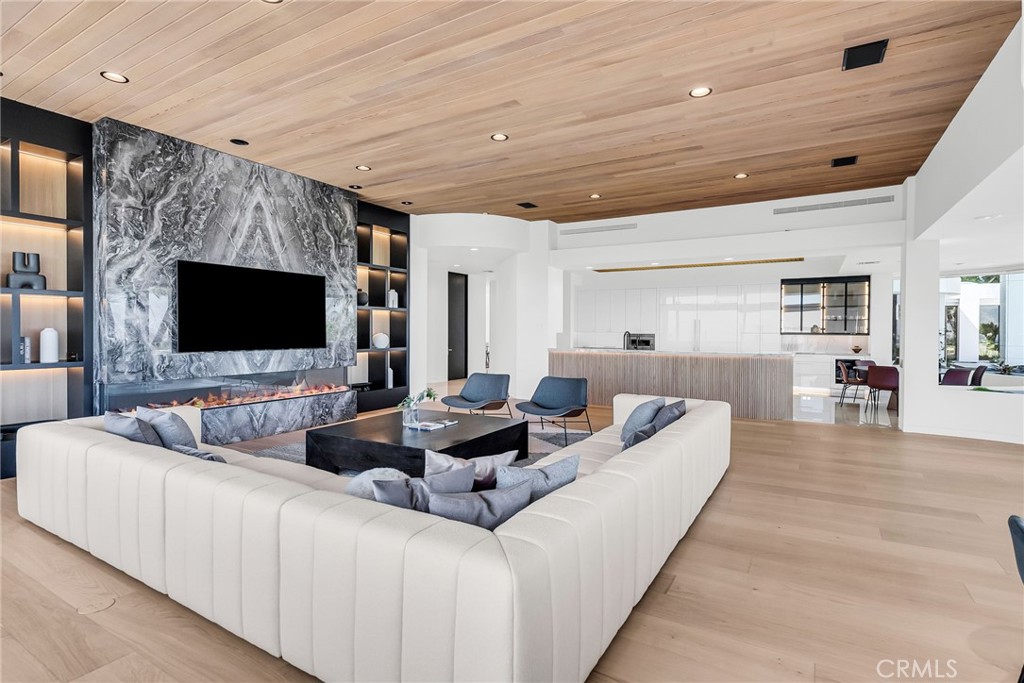 MLS #IV25156910 image #30