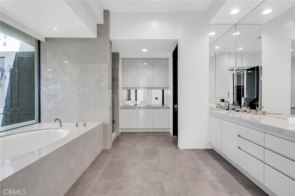 MLS #IV25156910 image #54