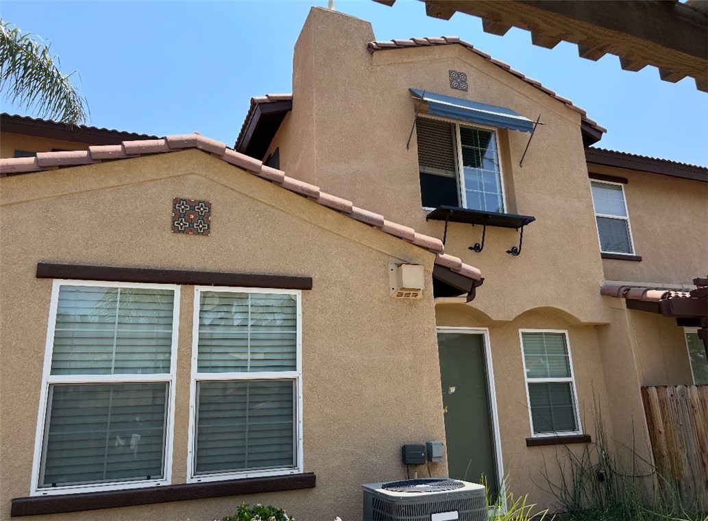 MLS #IV25162945 image #0