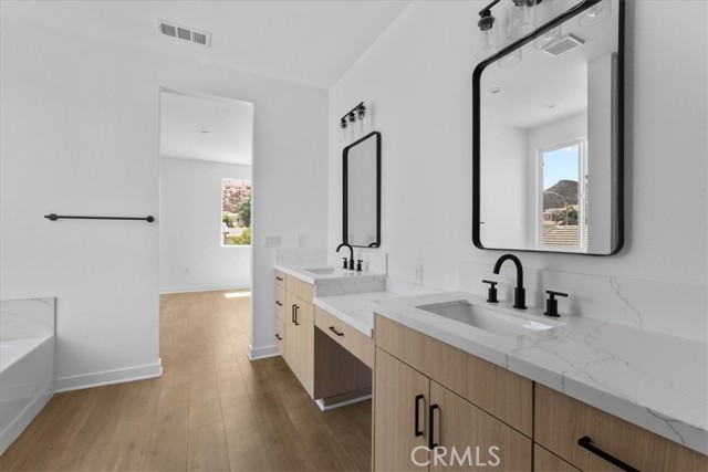 MLS #IV25166867 image #16