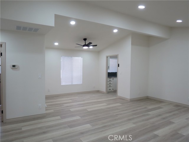 MLS #IV25167834 image #2