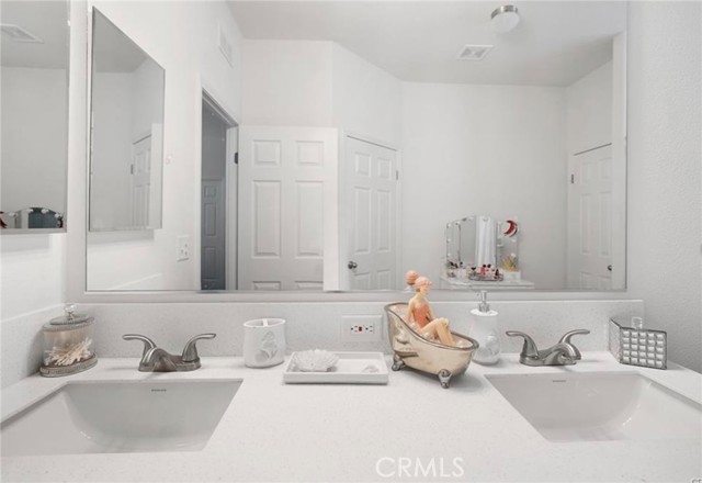 MLS #IV25171894 image #13