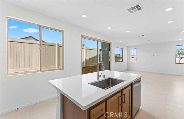 MLS #IV25172253 image #10