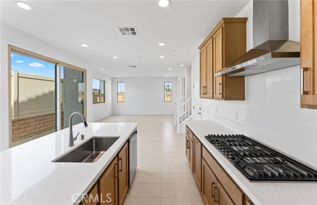 MLS #IV25172253 image #11