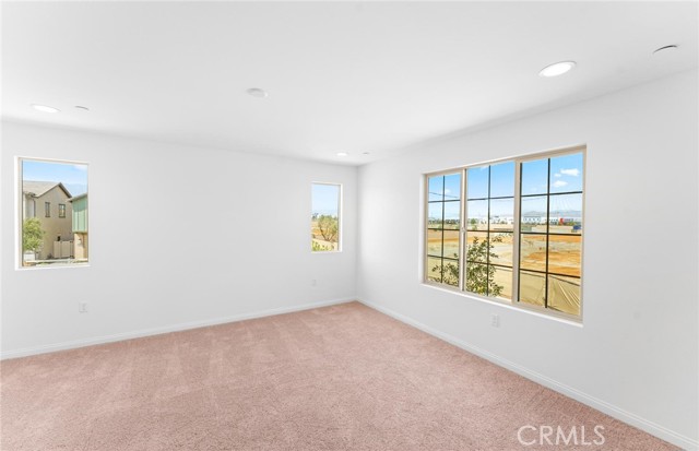 MLS #IV25172253 image #16