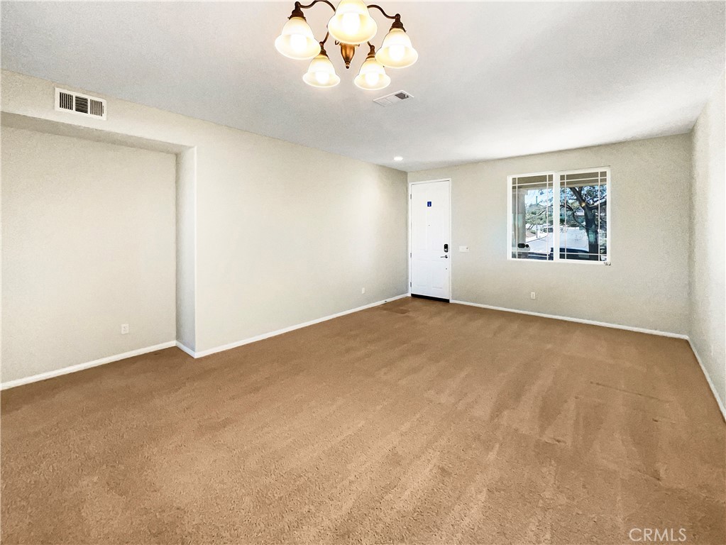 MLS #IV25172321 image #2