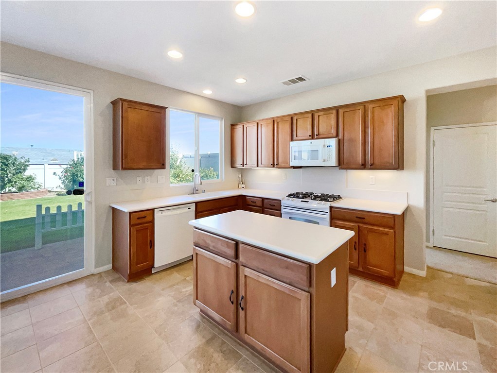 MLS #IV25172321 image #5