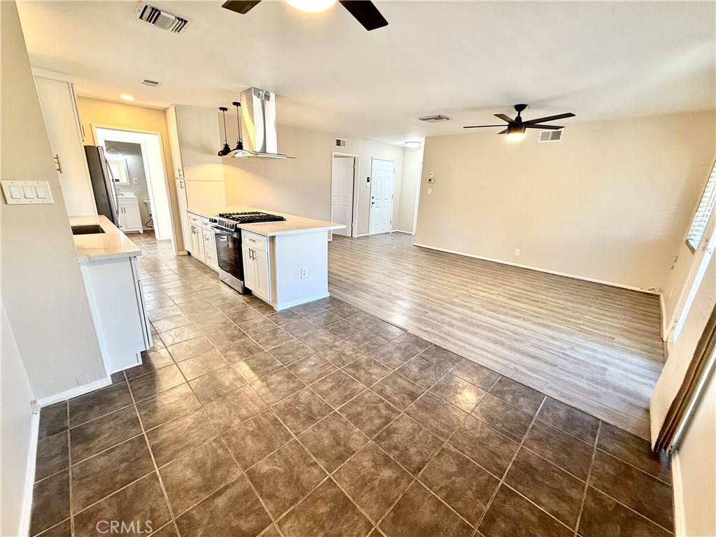 MLS #IV25173913 image #11