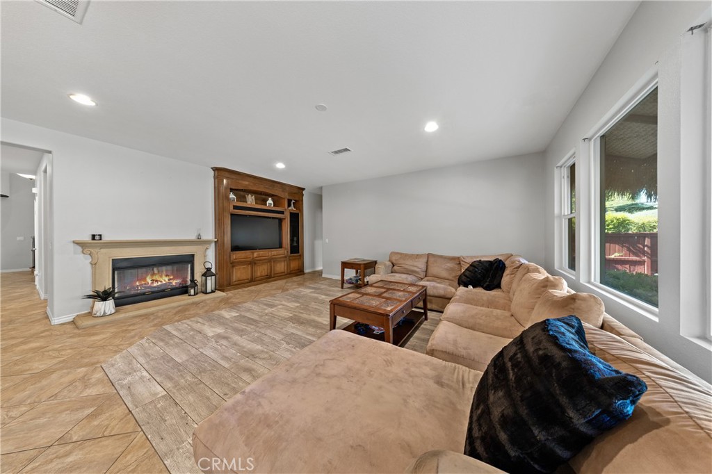 MLS #IV25174706 image #14