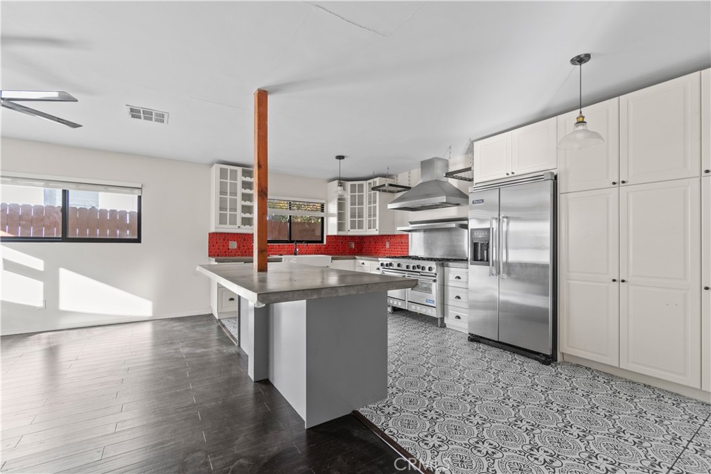 MLS #IV25175632 image #15