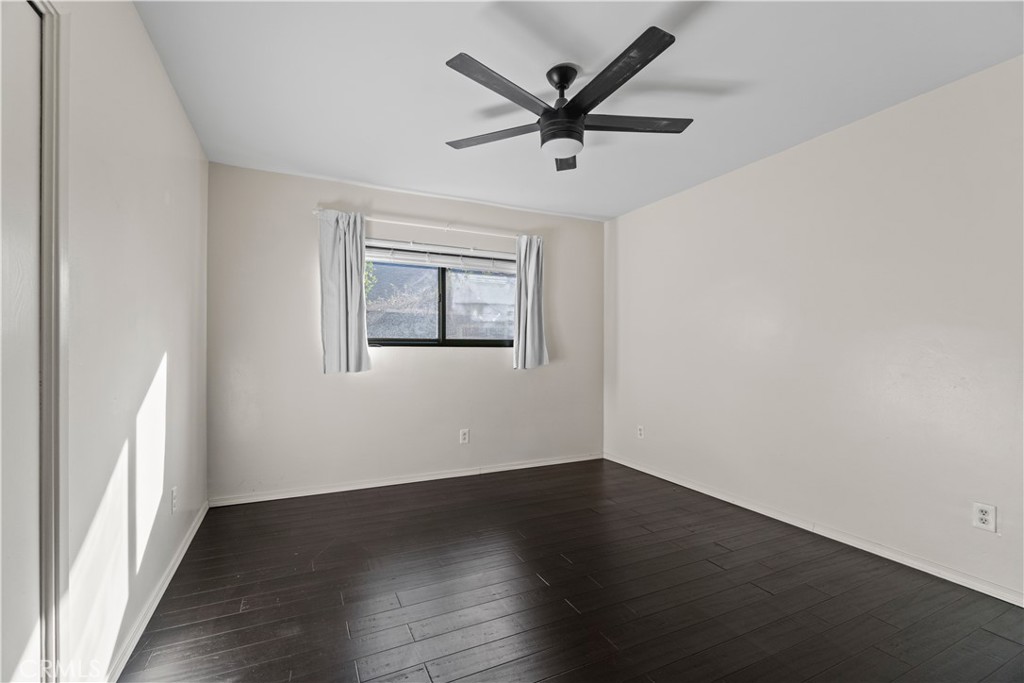 MLS #IV25175632 image #26